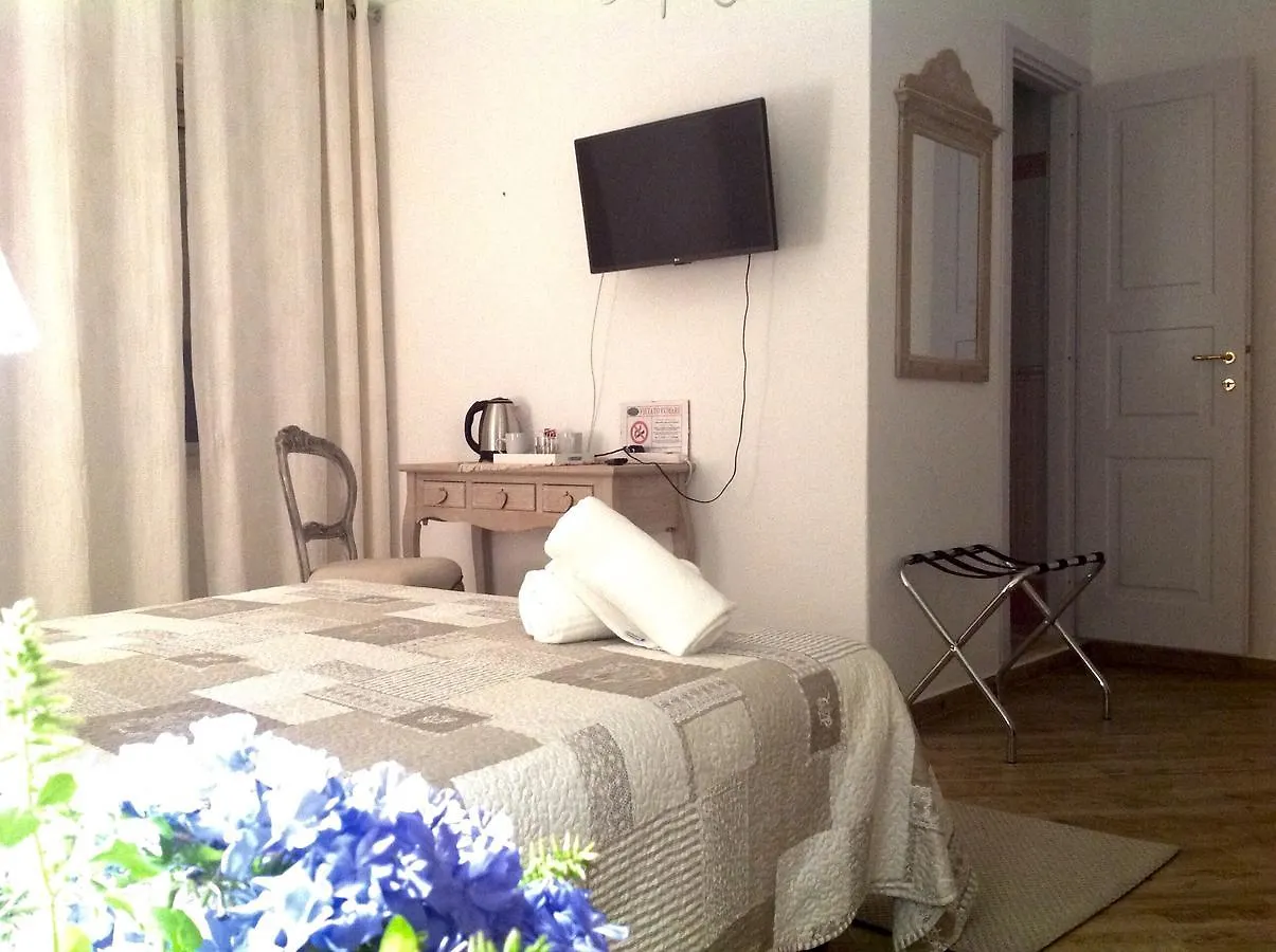 City Garden Guest House Olbia 2*,
