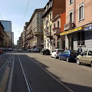 hotel-mondial-milan.it-lombardy.com/